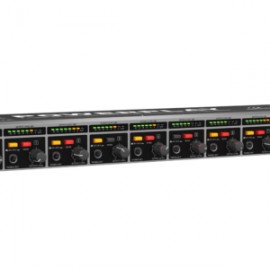 HA8000 V2 Amplificador Para Audífonos 8 Canales BEHRINGER